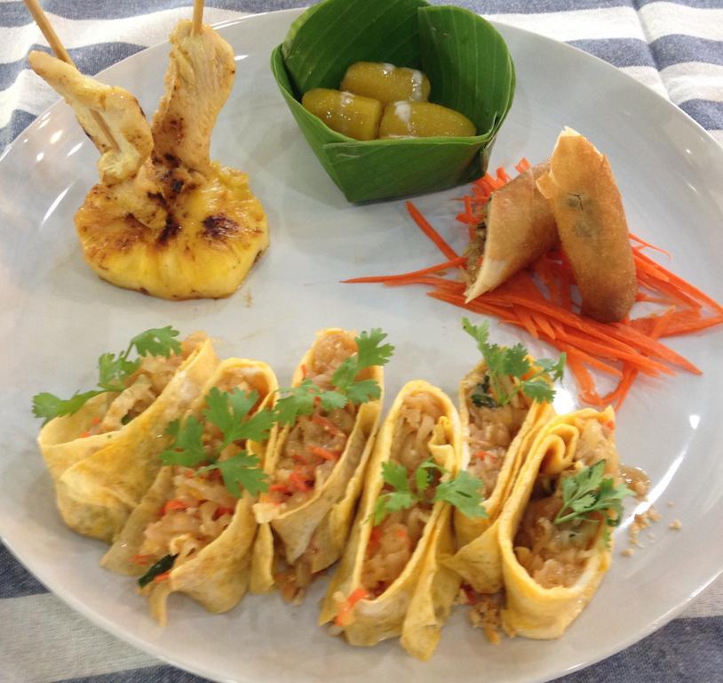 Sweet Honey Pranburi Hotel Сам Рой Йот Екстериор снимка