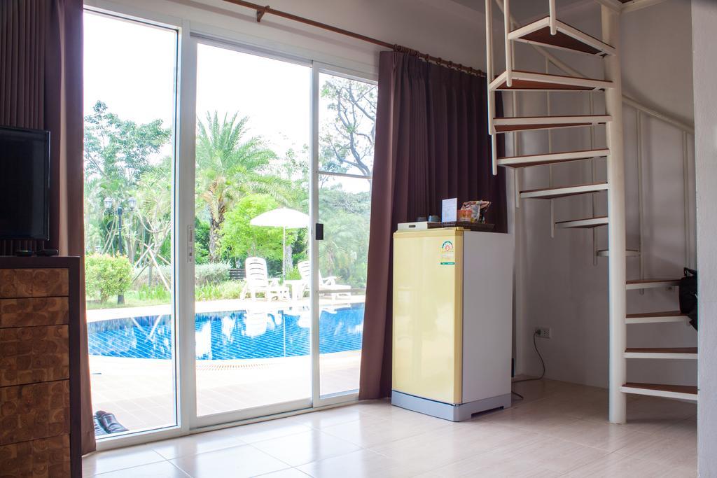 Sweet Honey Pranburi Hotel Сам Рой Йот Екстериор снимка